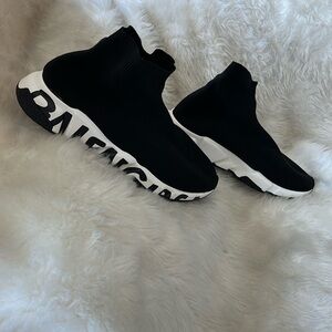 Balenciaga speed sneakers with graffiti sole  very good condition